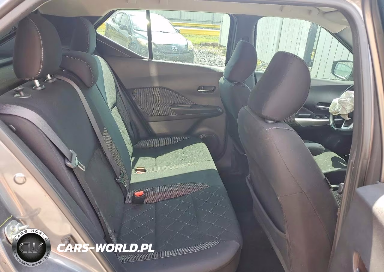 2019 Nissan Kicks Sv VIN:3N1CP5CU1KL508250 - 10