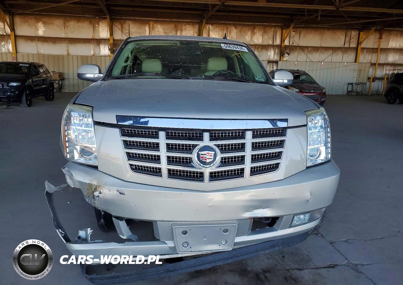2007 Cadillac Escalade Luxury VIN:1GYFK63837R183094 - 5