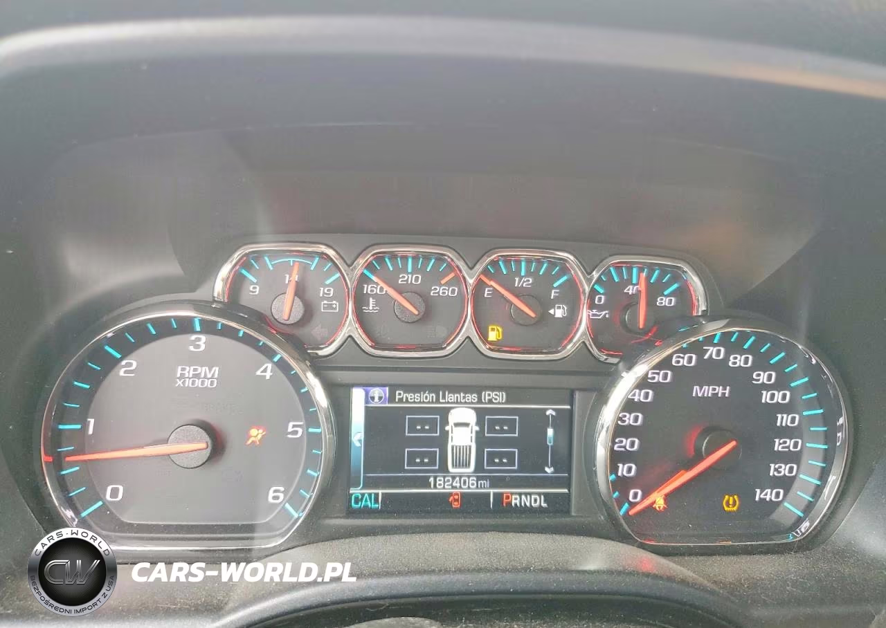 2018 Chevrolet Silverado C1500 Lt VIN:3GCPCREC3JG350149 - 9