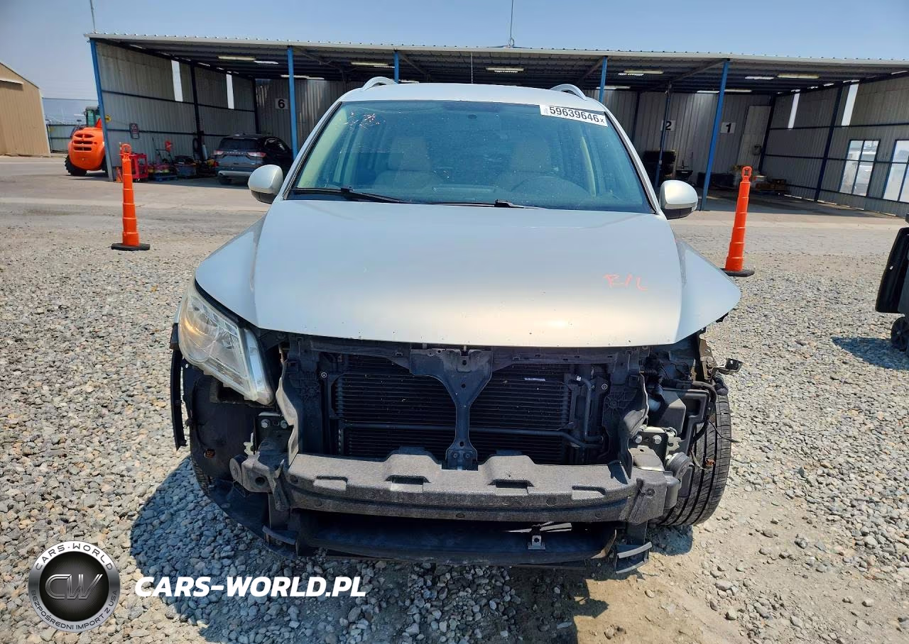2011 Volkswagen Tiguan S VIN:WVGAV7AX4BW555975 - 5