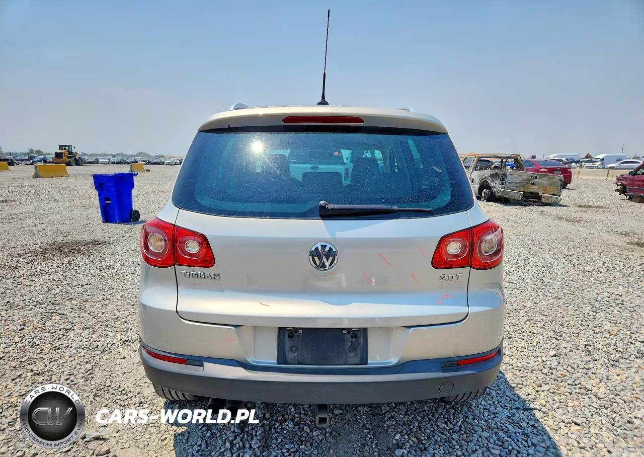 2011 Volkswagen Tiguan S VIN:WVGAV7AX4BW555975 - 6