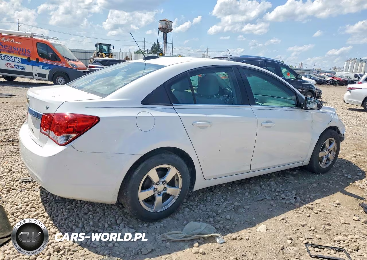 2015 Chevrolet Cruze Lt VIN:1G1PC5SB9F7146729 - 3