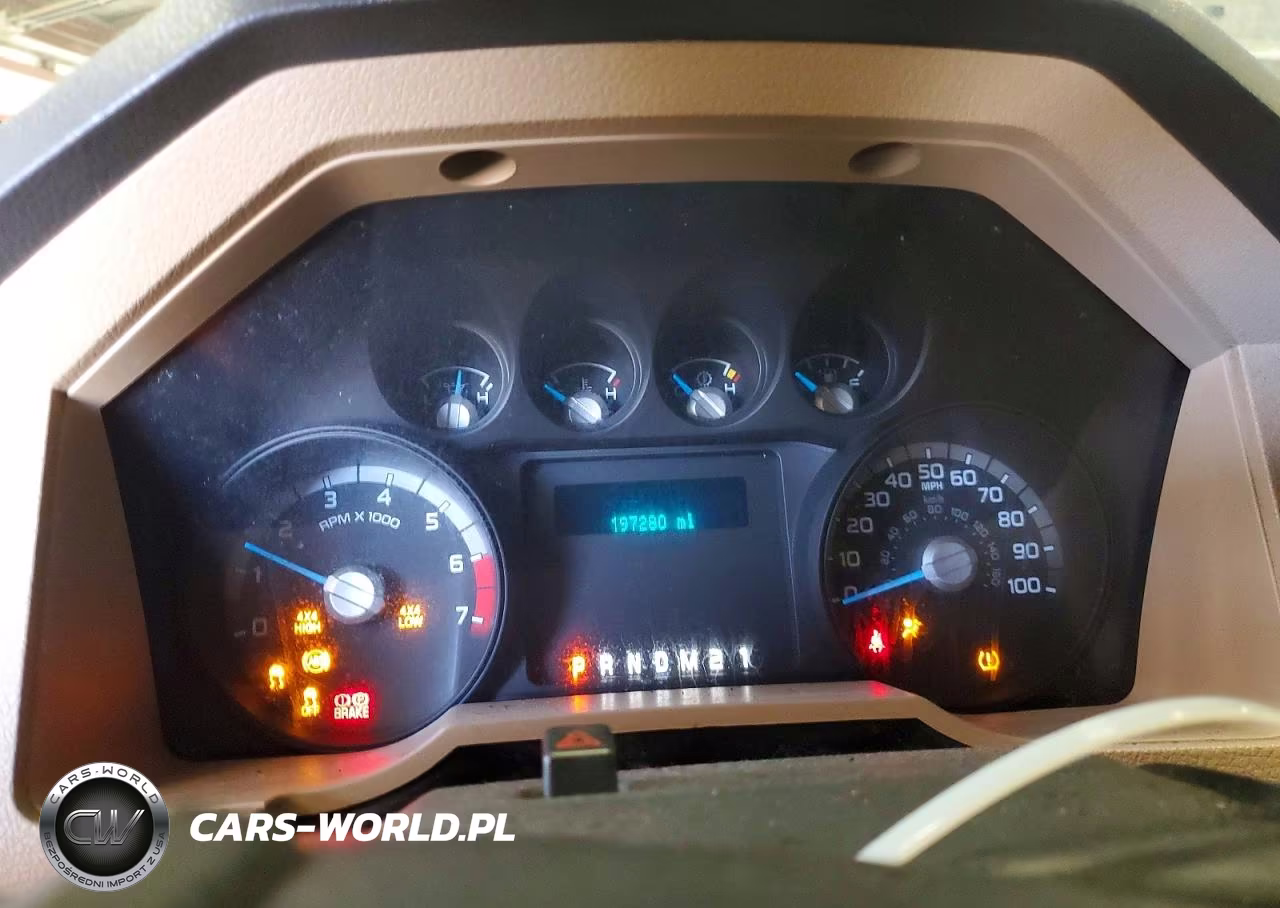 2012 Ford F250 Super Duty VIN:1FT7W2B61CEB37420 - 9