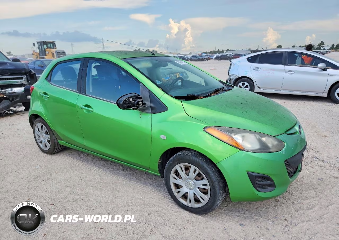 2011 Mazda Mazda2 VIN:JM1DE1HY8B0110252 - 4