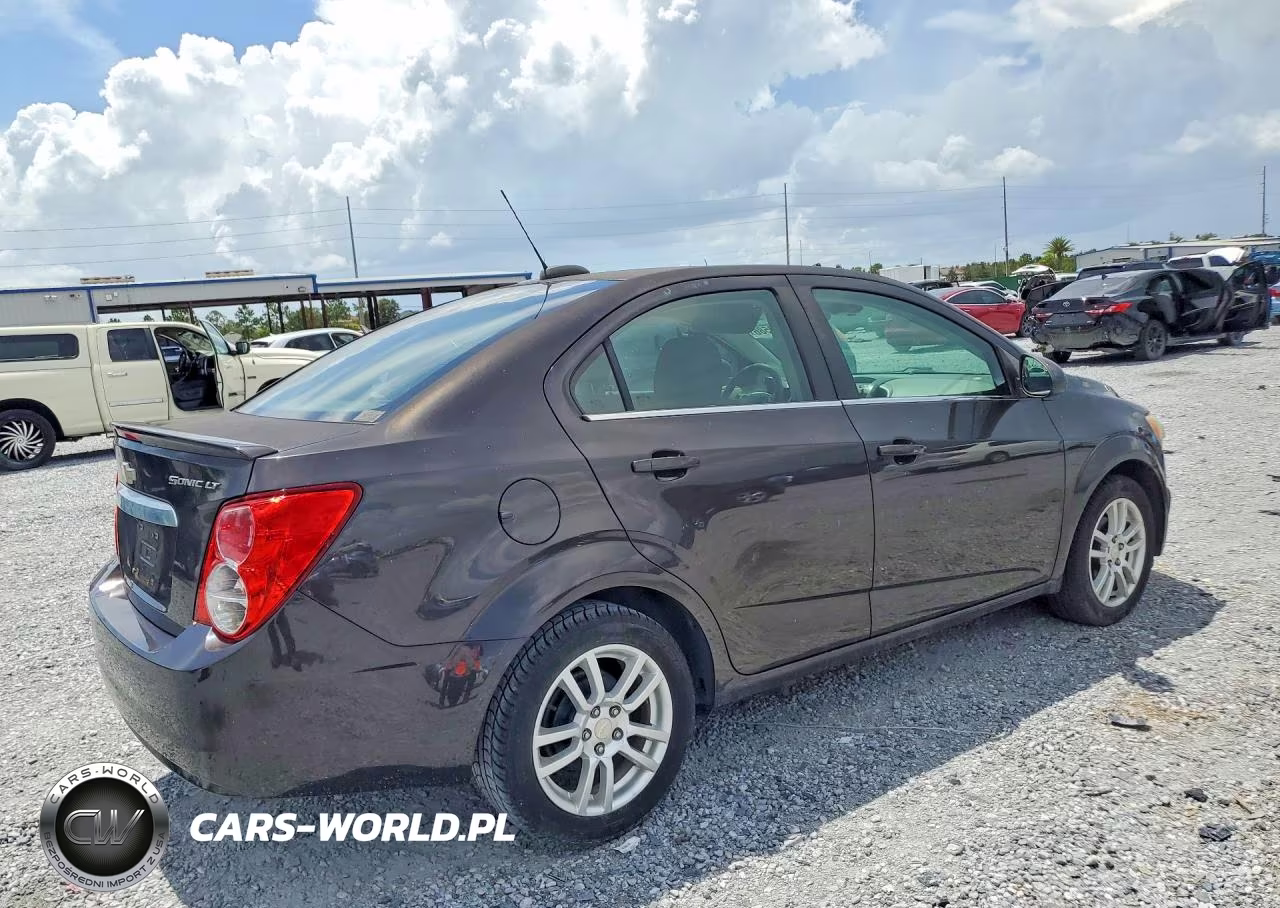 2016 Chevrolet Sonic Lt VIN:1G1JC5SH2G4169587 - 3