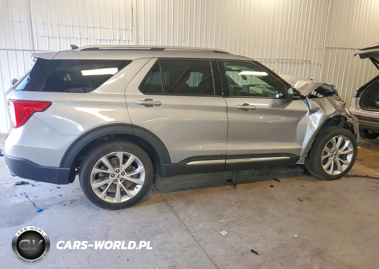 2022 Ford Explorer Platinum VIN:1FM5K8HW4NNA10656 - 3