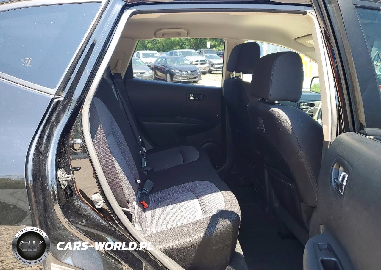 2013 Nissan Rogue S VIN:JN8AS5MV4DW629592 - 10