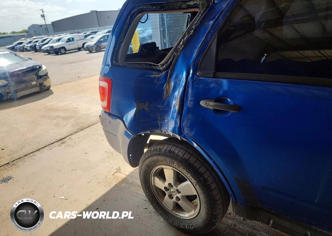 2012 Ford Escape Platinum VIN:1FMCU0C72CKB62825 - 11