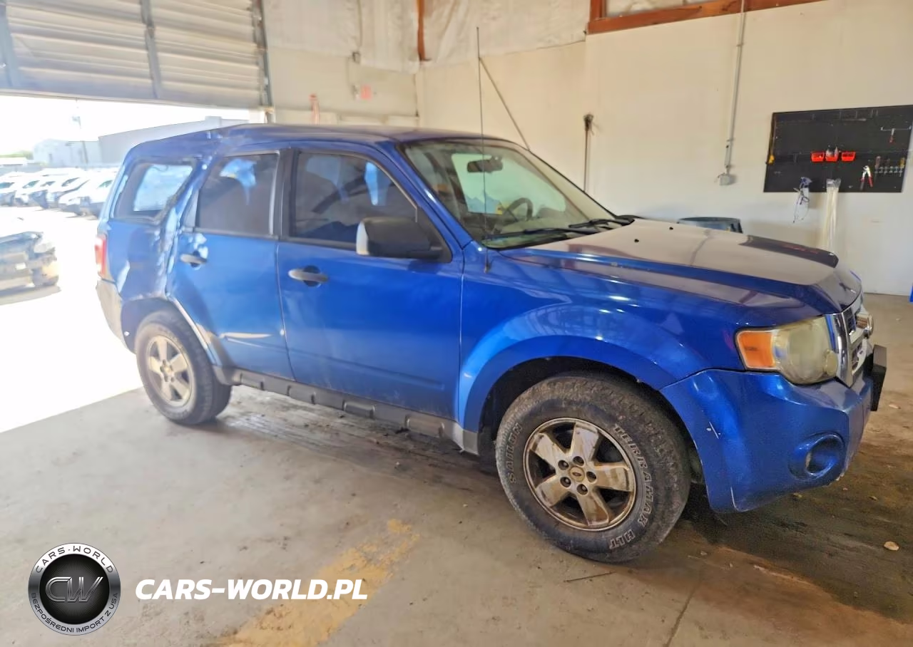2012 Ford Escape Platinum VIN:1FMCU0C72CKB62825 - 4