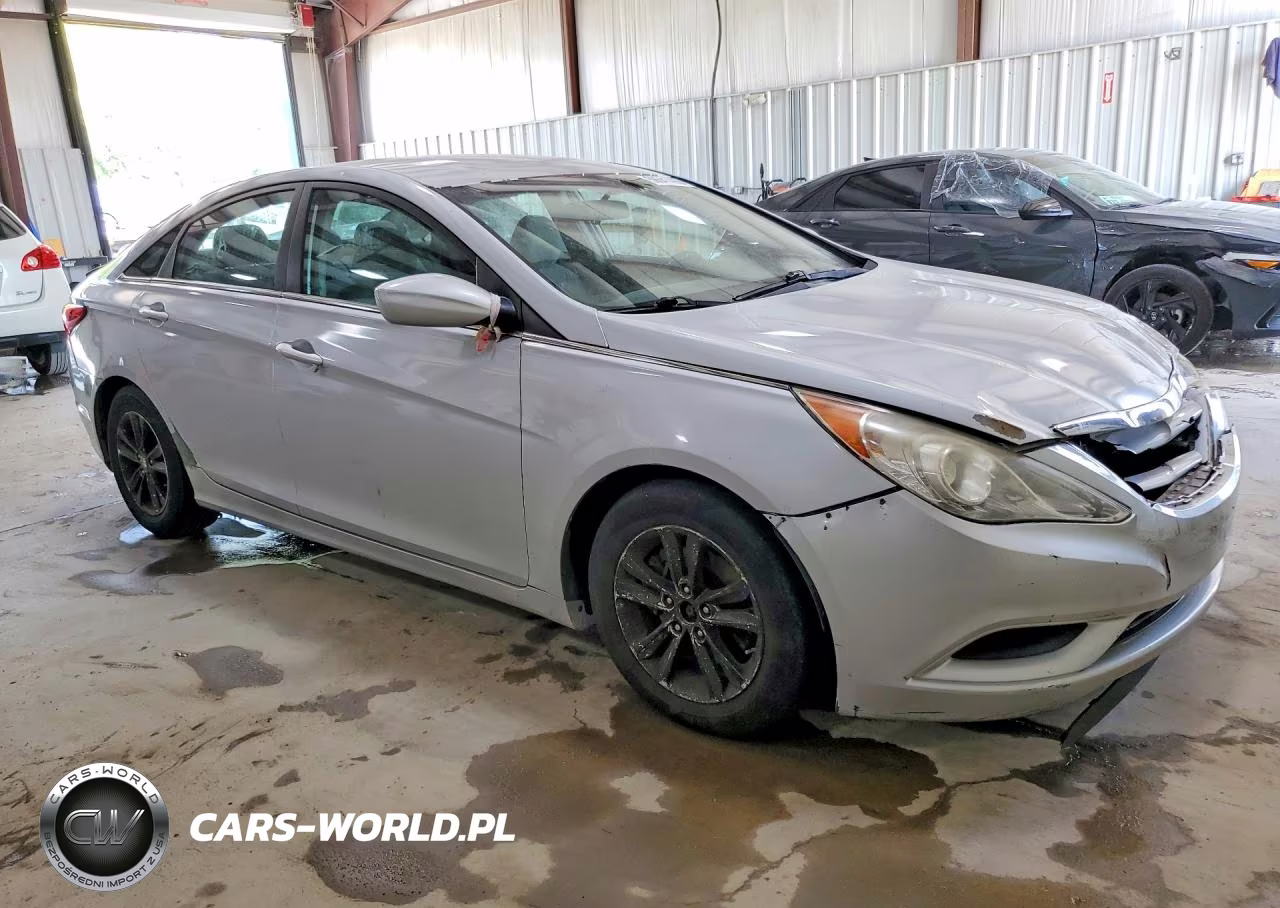 2011 Hyundai Sonata Gls VIN:5NPEB4ACXBH014526 - 4
