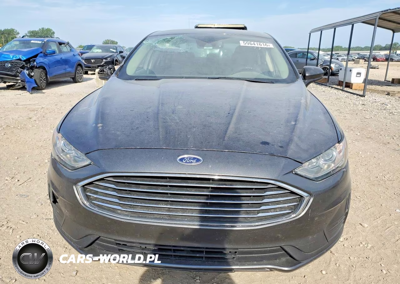 2019 Ford Fusion S VIN:3FA6P0G75KR250707 - 5