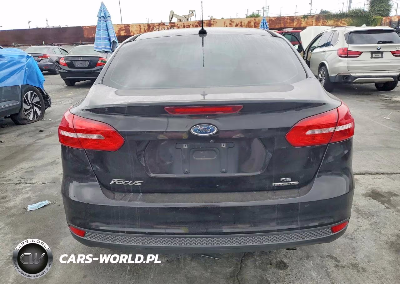 2016 Ford Focus Se VIN:1FADP3F21GL291243 - 6
