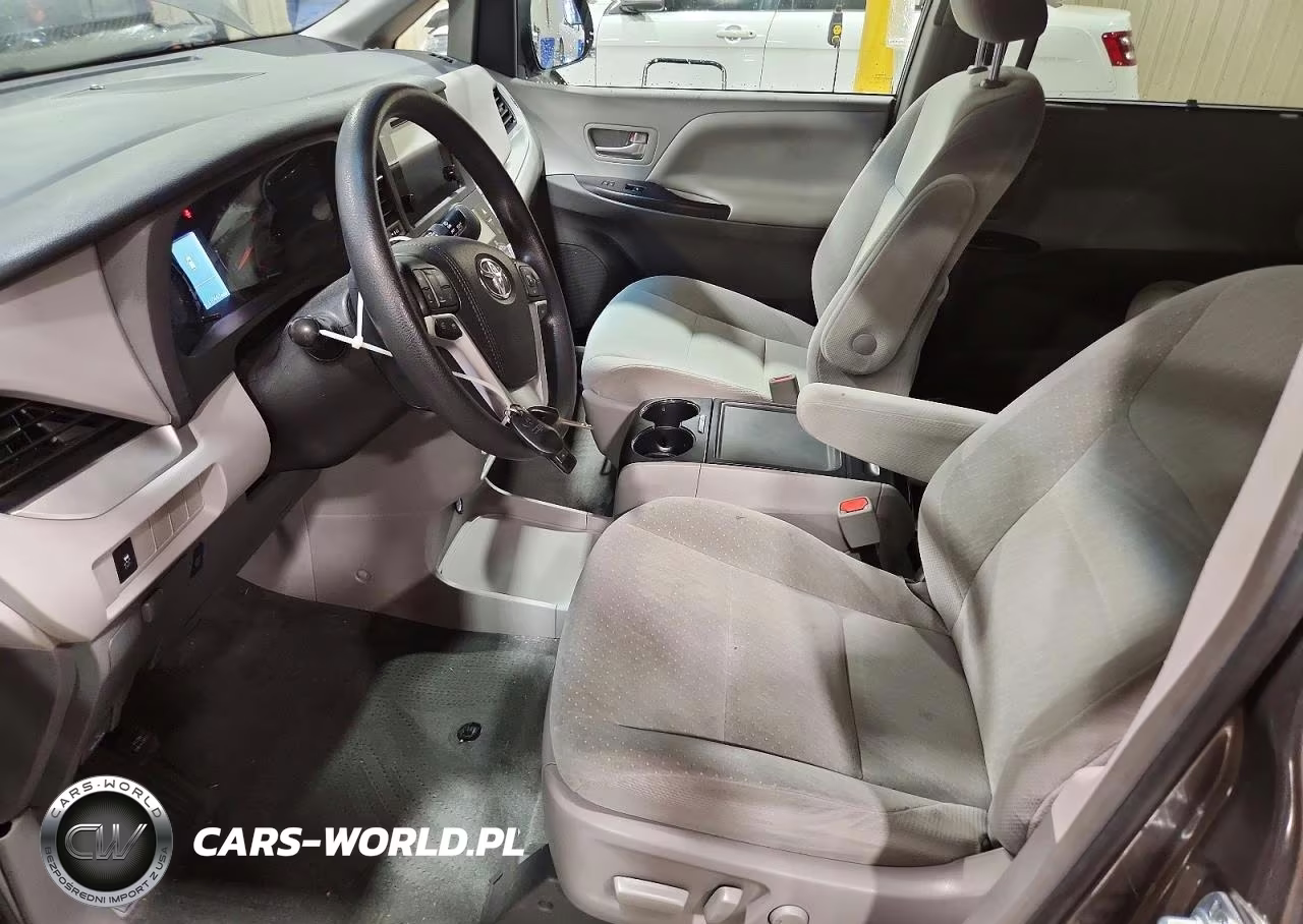 2017 Toyota Sienna Le VIN:5TDKZ3DC6HS897421 - 7
