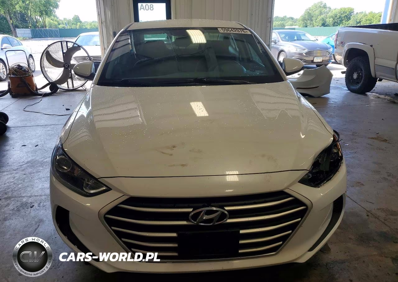 2018 Hyundai Elantra Sel VIN:5NPD84LF2JH382523 - 5