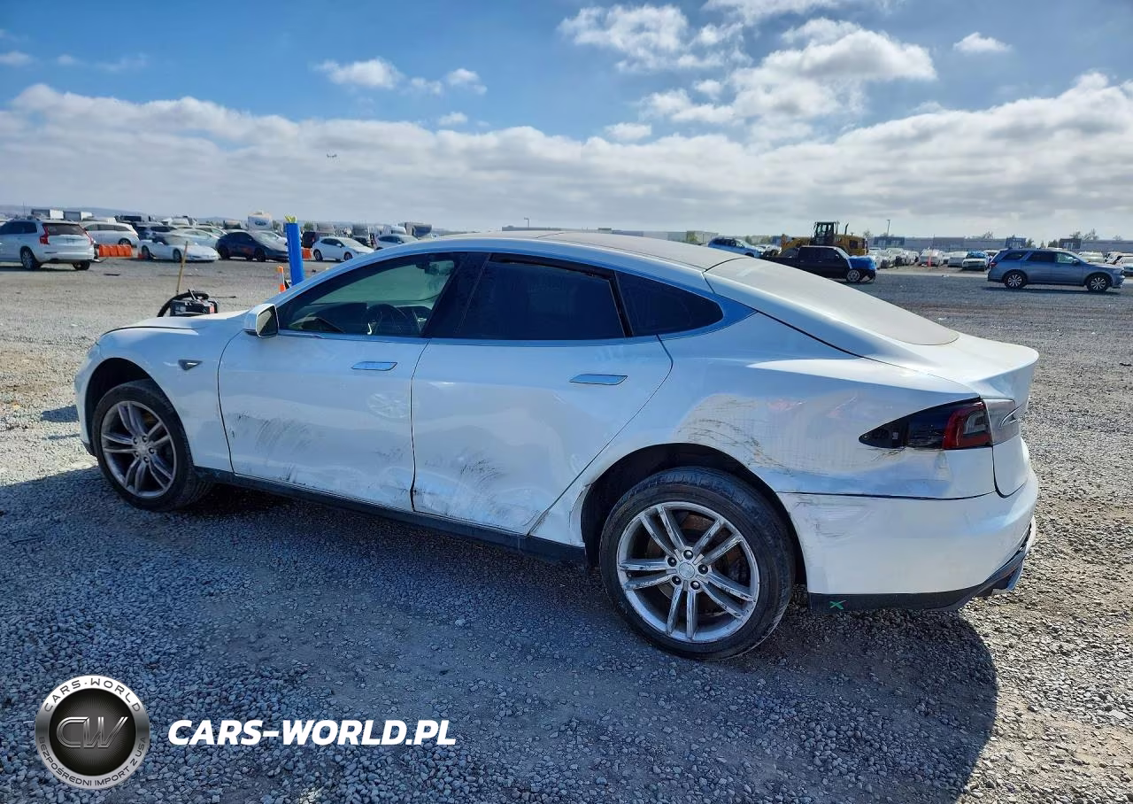 2013 Tesla Model S VIN:5YJSA1CN6DFP28030 - 2