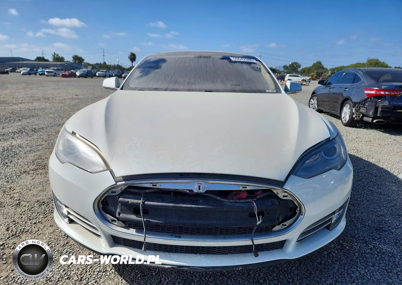 2013 Tesla Model S VIN:5YJSA1CN6DFP28030 - 5