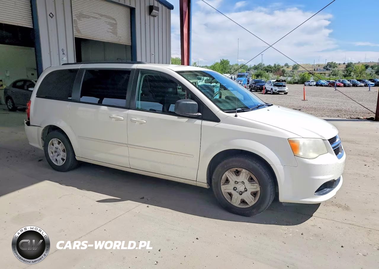 2011 Dodge Grand Caravan Express VIN:2D4RN4DG9BR757403 - 4