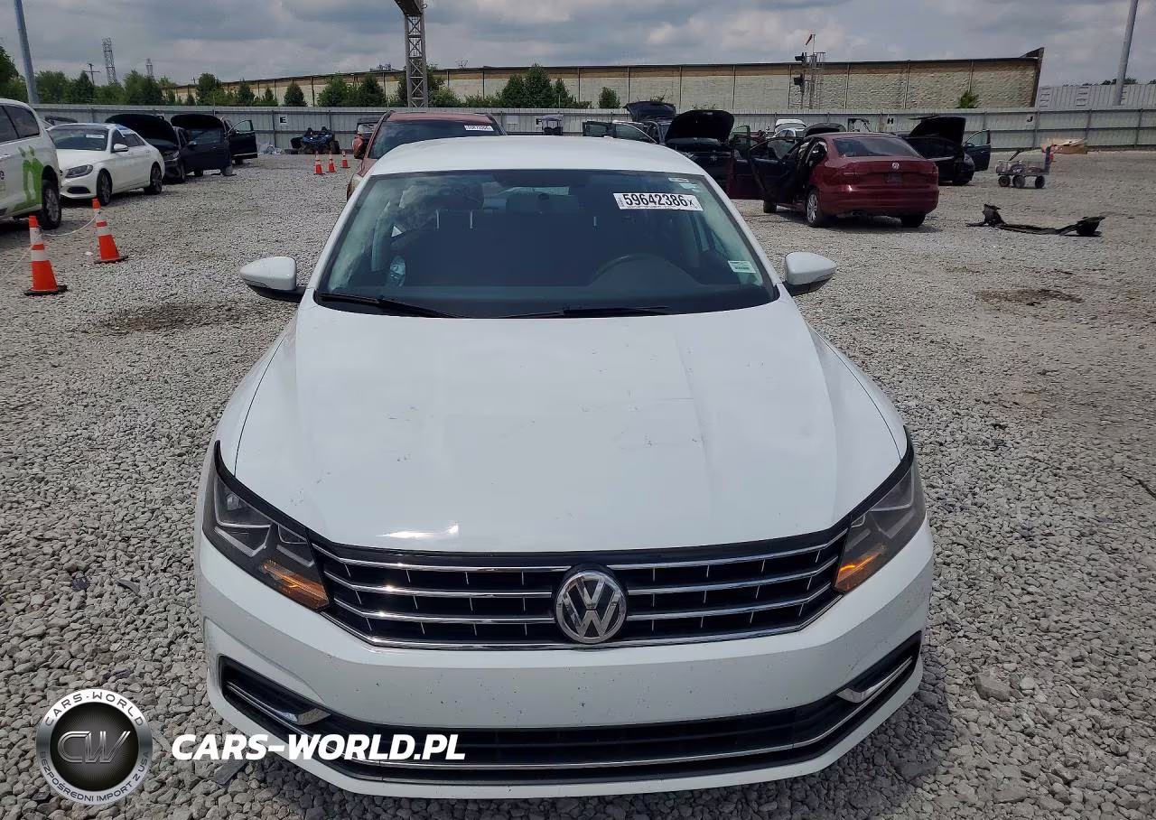 2018 Volkswagen Passat S VIN:1VWAA7A33JC051119 - 5
