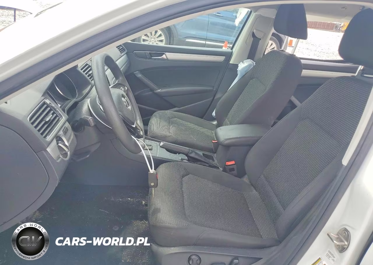 2018 Volkswagen Passat S VIN:1VWAA7A33JC051119 - 7
