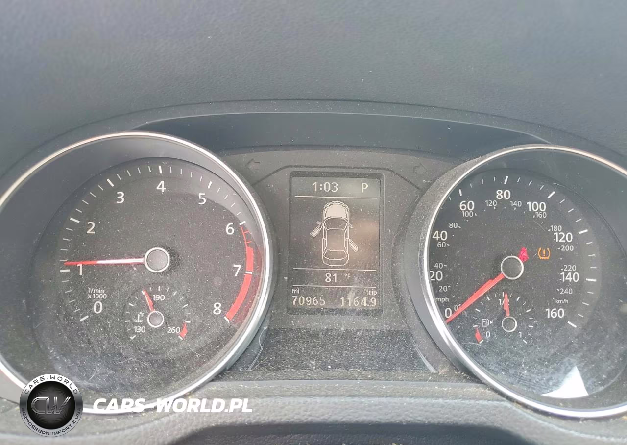 2018 Volkswagen Passat S VIN:1VWAA7A33JC051119 - 9