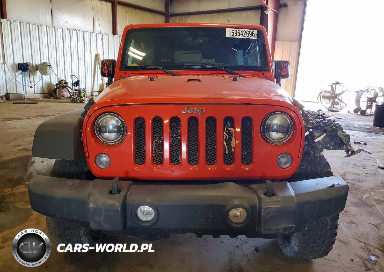2015 Jeep Wrangler Unlimited Sport VIN:1C4BJWDG4FL629459 - 5