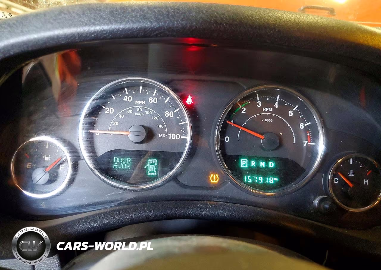 2015 Jeep Wrangler Unlimited Sport VIN:1C4BJWDG4FL629459 - 9
