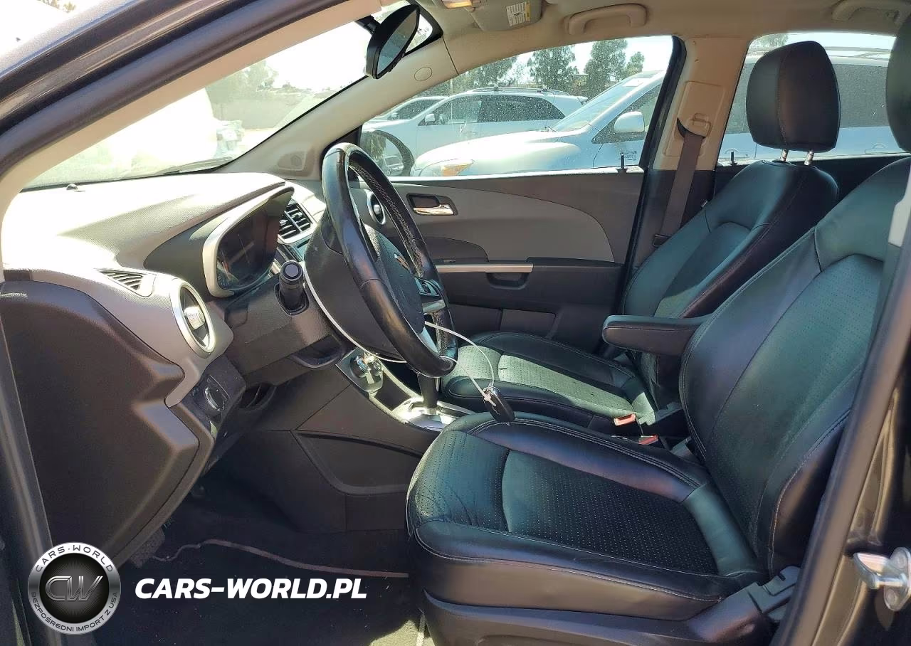 2018 Chevrolet Sonic Premier VIN:1G1JF5SB7J4104003 - 7