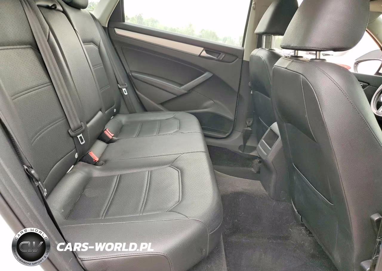 2012 Volkswagen Passat Se VIN:1VWBP7A35CC014160 - 10