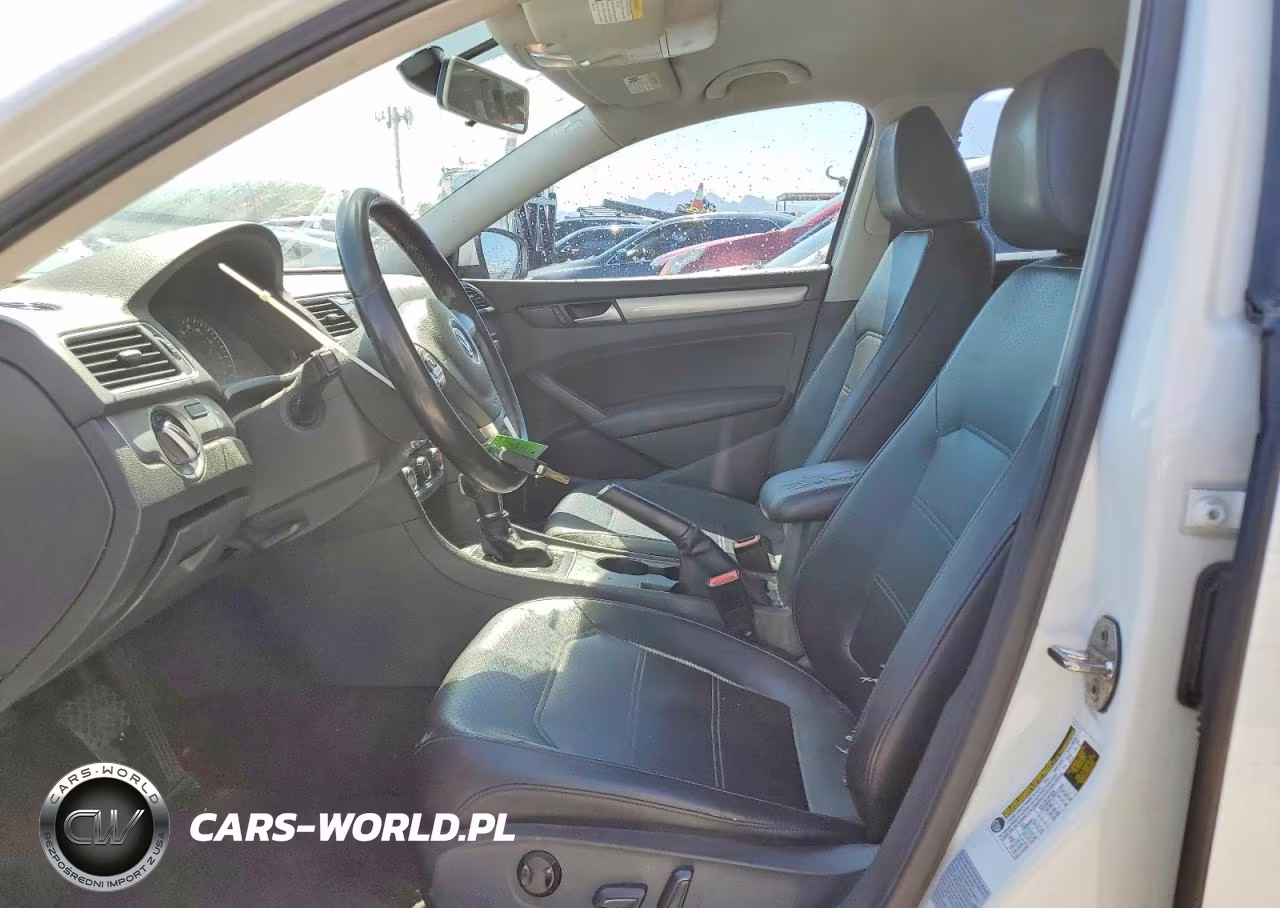 2015 Volkswagen Passat S VIN:1VWAT7A33FC085630 - 7
