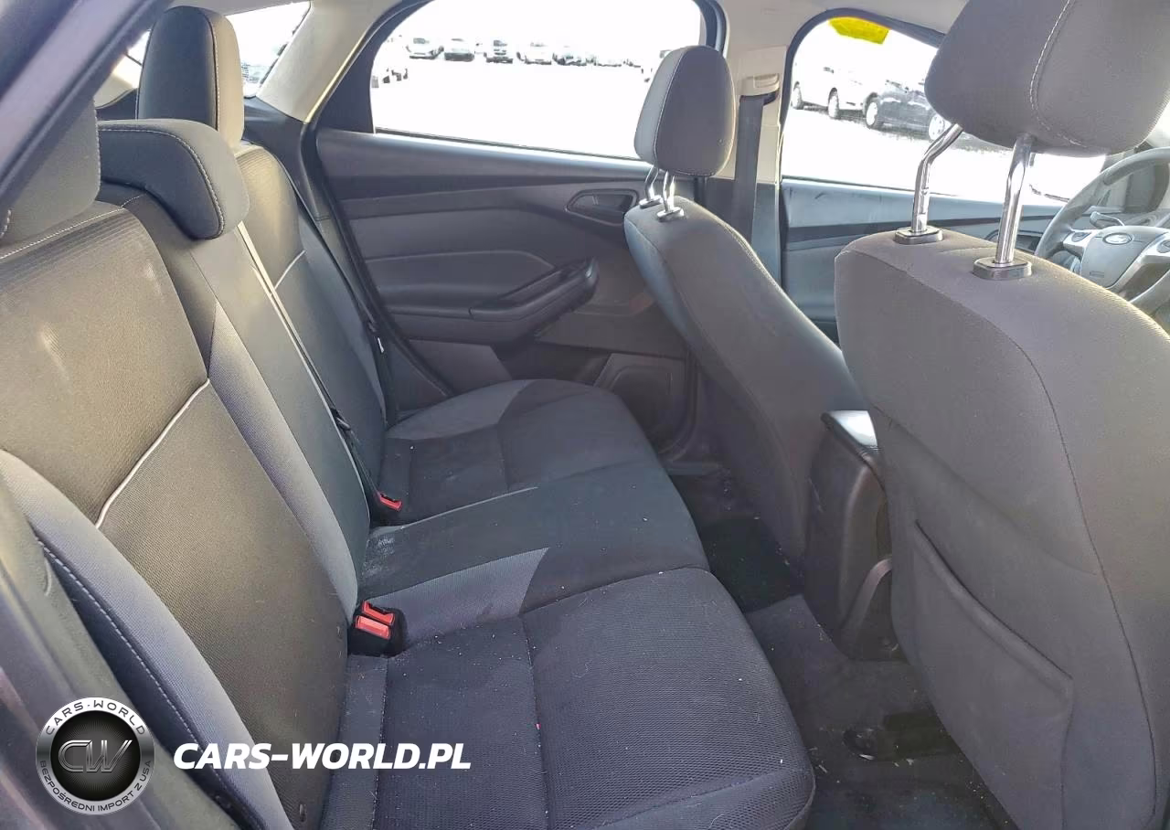 2012 Ford Focus Se VIN:1FAHP3K27CL333576 - 10