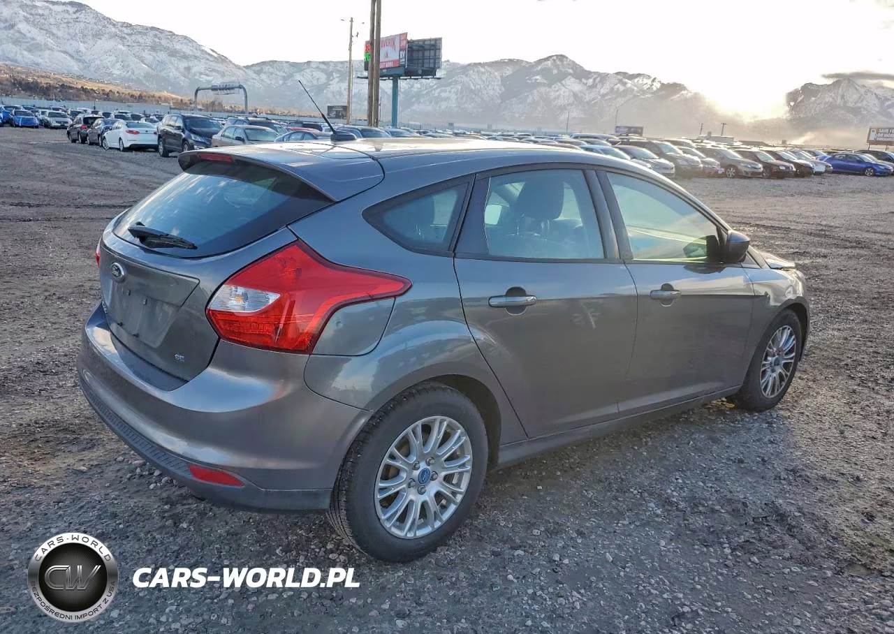 2012 Ford Focus Se VIN:1FAHP3K27CL333576 - 3
