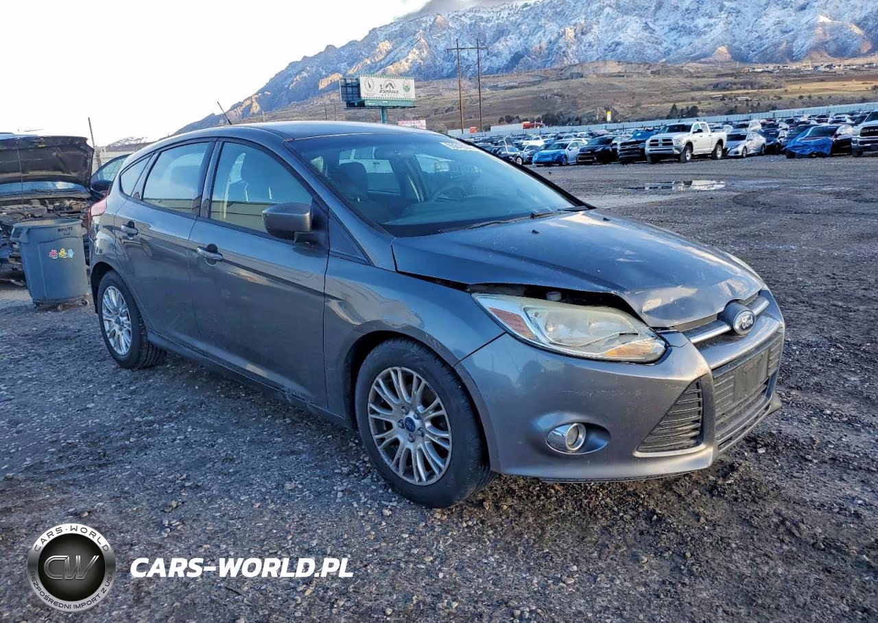 2012 Ford Focus Se VIN:1FAHP3K27CL333576 - 4
