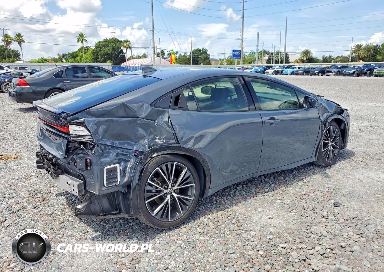 2024 Toyota Prius Xle VIN:JTDACAAU4R3035669 - 3