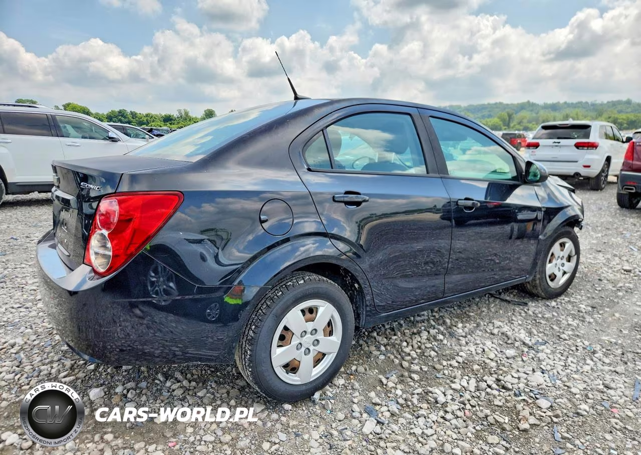 2014 Chevrolet Sonic Ls VIN:1G1JA5SH2E4102622 - 3