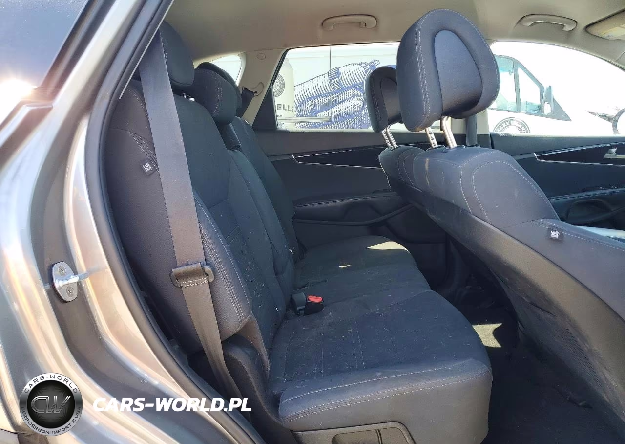 2017 Kia Sorento Lx V6 VIN:5XYPG4A58HG196089 - 11