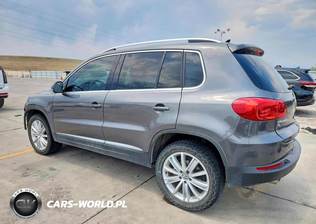 2016 Volkswagen Tiguan S-Se-Sel-R-Line VIN:WVGBV7AX1GW581073 - 2