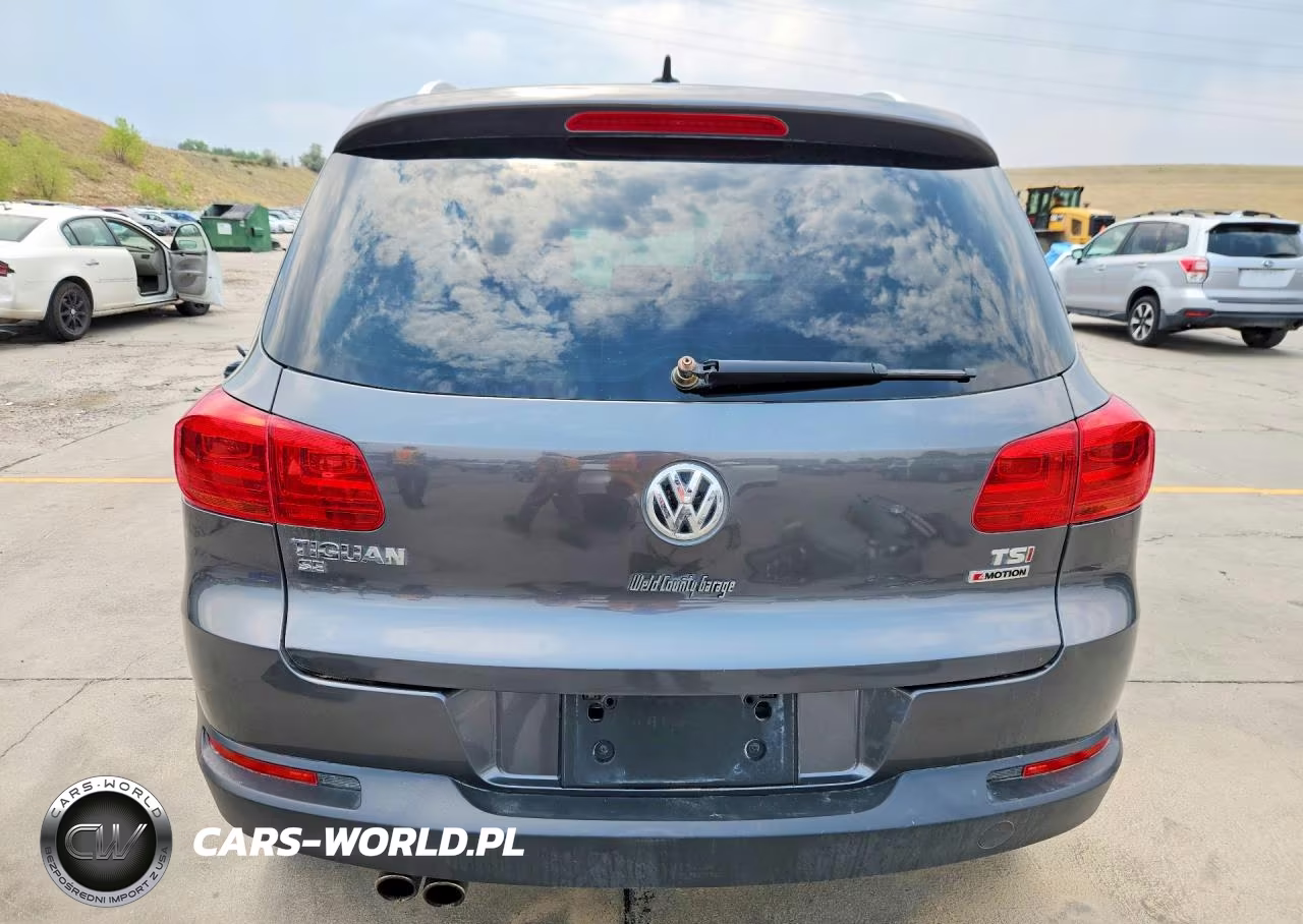 2016 Volkswagen Tiguan S-Se-Sel-R-Line VIN:WVGBV7AX1GW581073 - 6