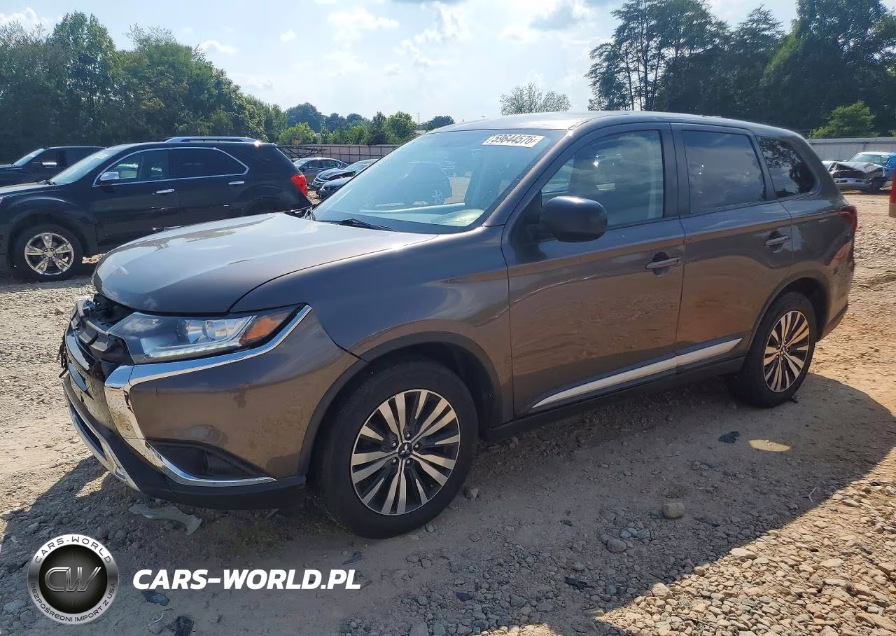 2020 Mitsubishi Outlander Es