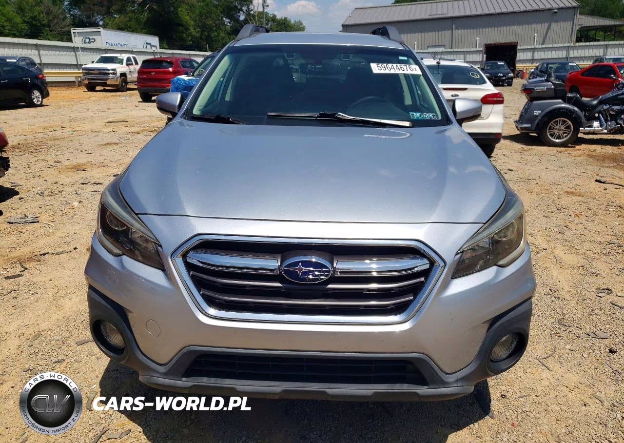 2018 Subaru Outback 2.5I Premium VIN:4S4BSAFC7J3289447 - 5