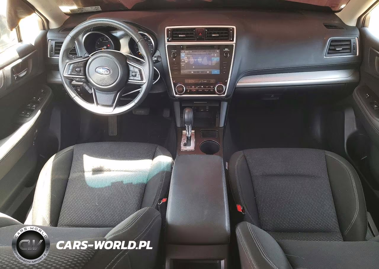 2018 Subaru Outback 2.5I Premium VIN:4S4BSAFC7J3289447 - 8