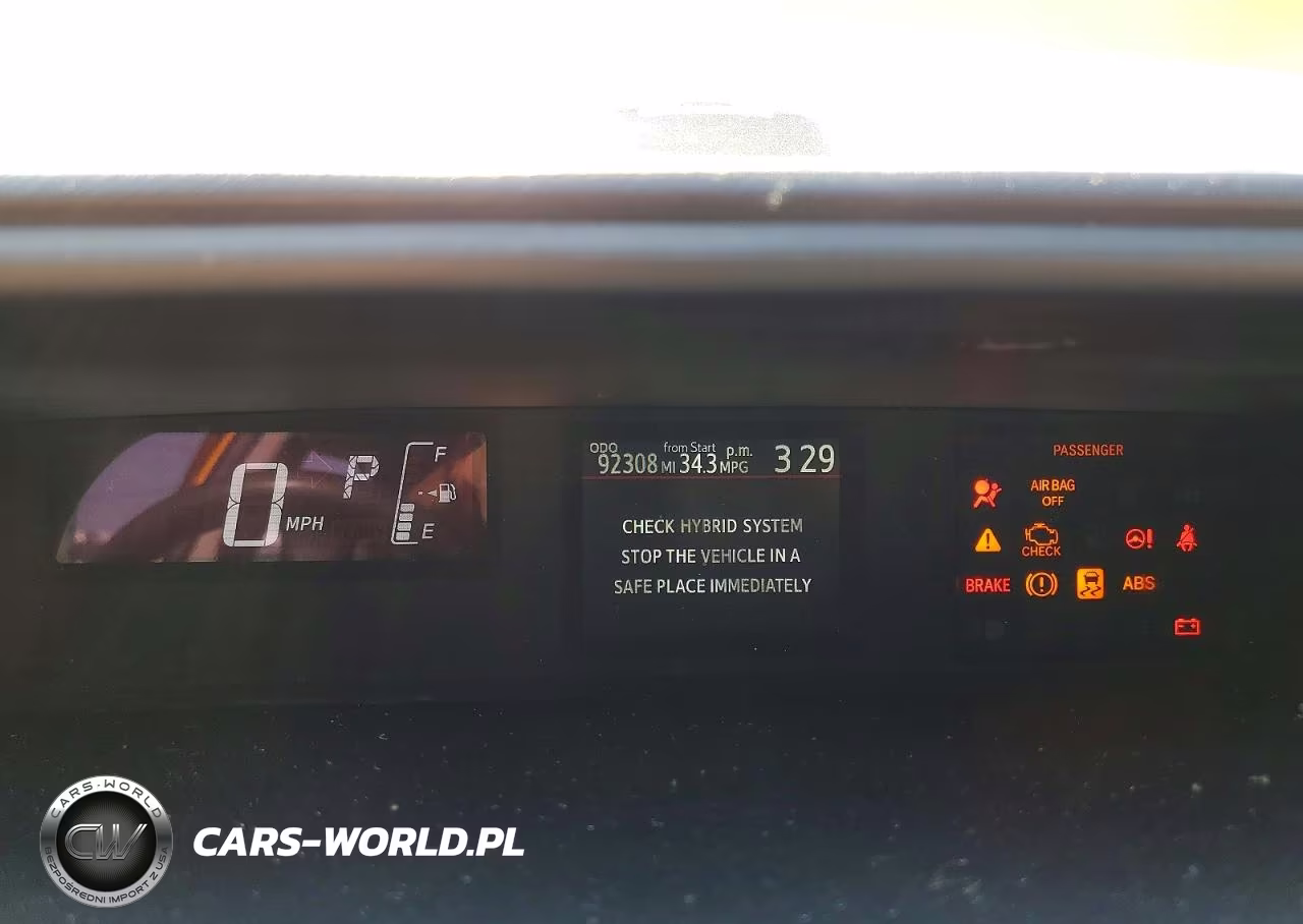 2015 Toyota Prius C Two VIN:JTDKDTB33F1114888 - 9