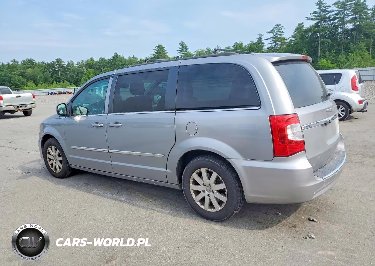 2015 Chrysler Town & Country Touring VIN:2C4RC1BG8FR582832 - 2
