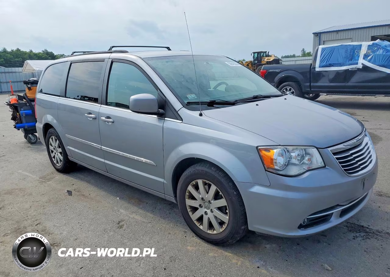 2015 Chrysler Town & Country Touring VIN:2C4RC1BG8FR582832 - 4