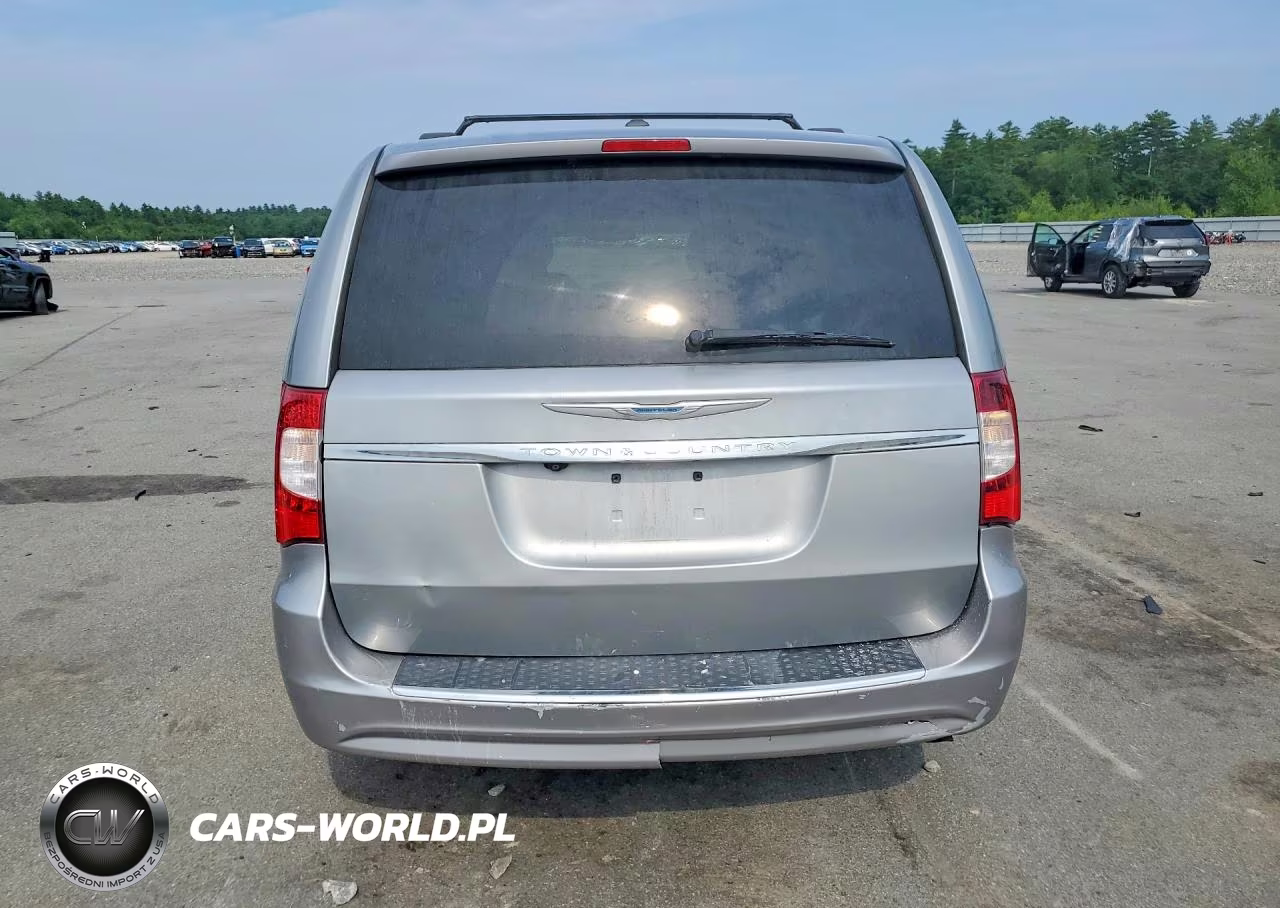 2015 Chrysler Town & Country Touring VIN:2C4RC1BG8FR582832 - 6