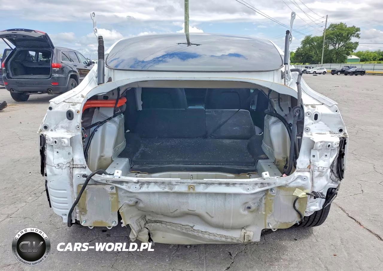 2023 Tesla Model 3 VIN:5YJ3E1EB5PF388143 - 6
