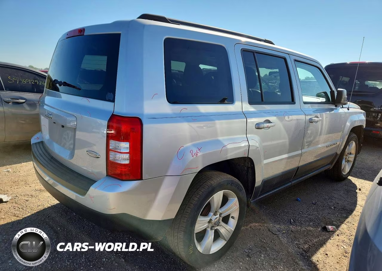 2012 Jeep Patriot Latitude VIN:1C4NJPFA2CD639831 - 3