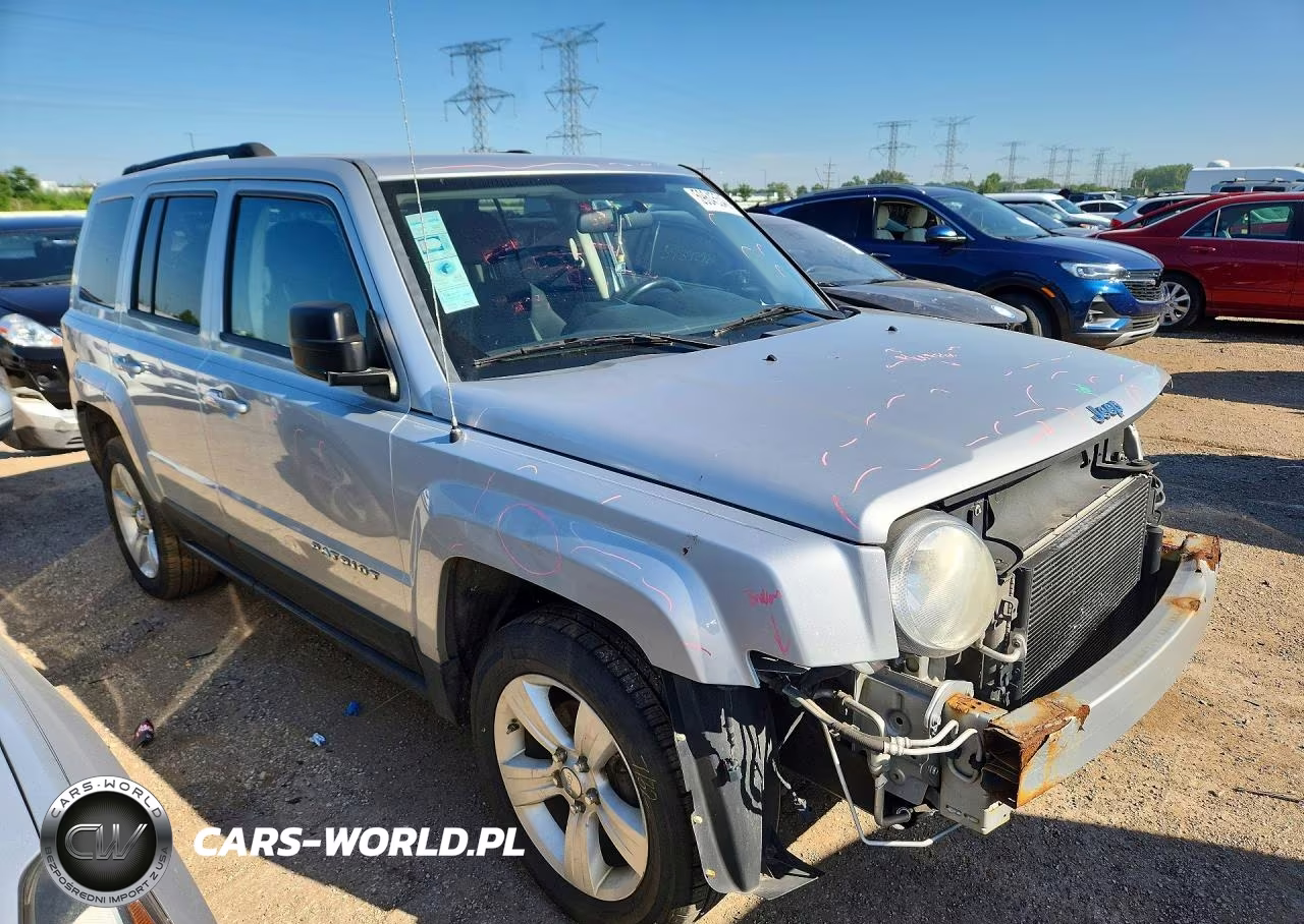 2012 Jeep Patriot Latitude VIN:1C4NJPFA2CD639831 - 4