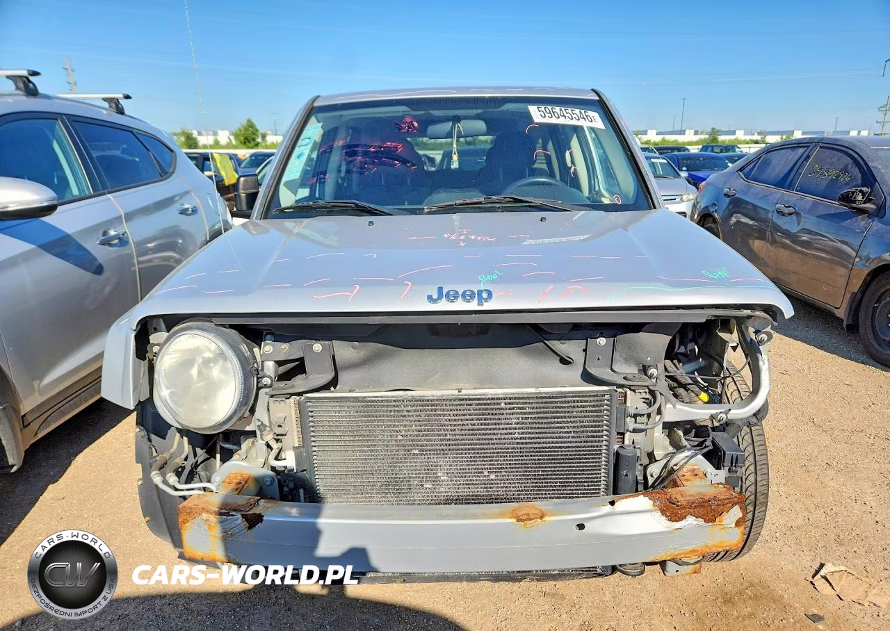 2012 Jeep Patriot Latitude VIN:1C4NJPFA2CD639831 - 5