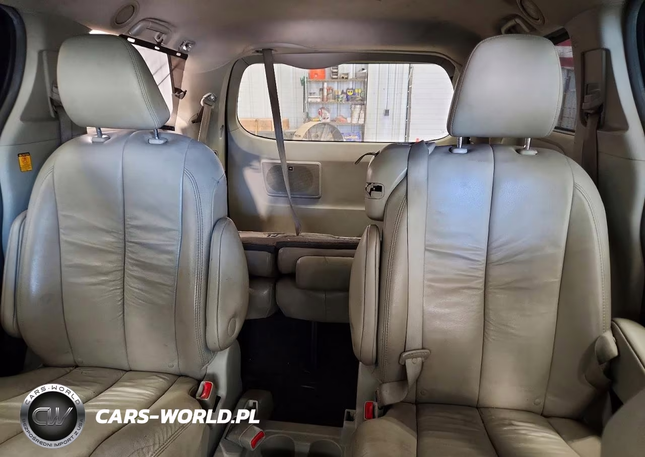 2011 Toyota Sienna Xle 8-Passenger VIN:5TDYK3DCXBS055820 - 10