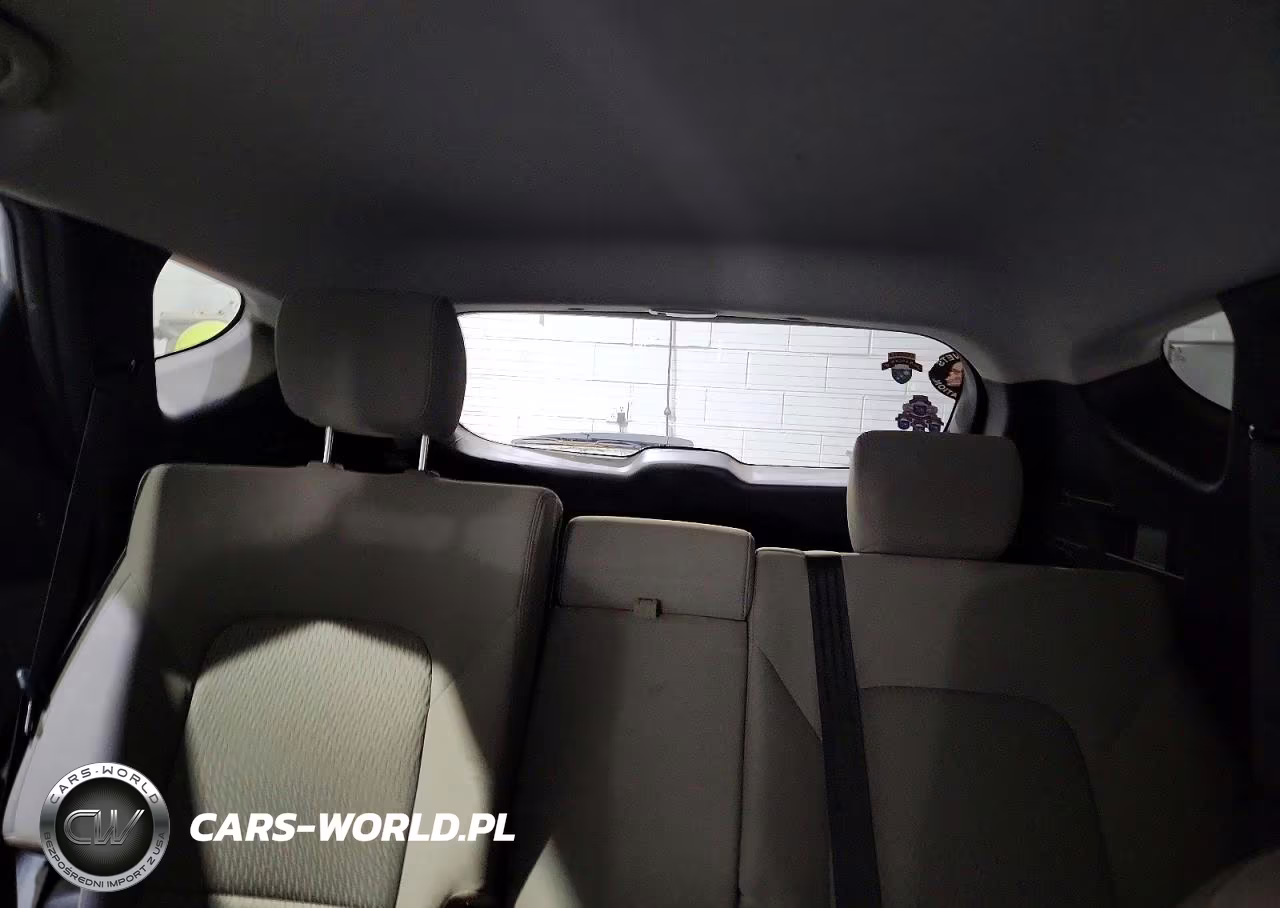 2017 Hyundai Santa Fe Sport 2.4L VIN:5XYZTDLB6HG443620 - 10